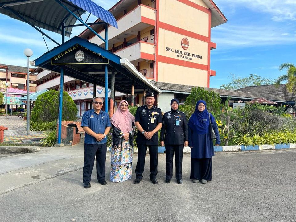 Lawatan Dan Sesi Ceramah Oleh Pegawai Perhubungan Sekolah 