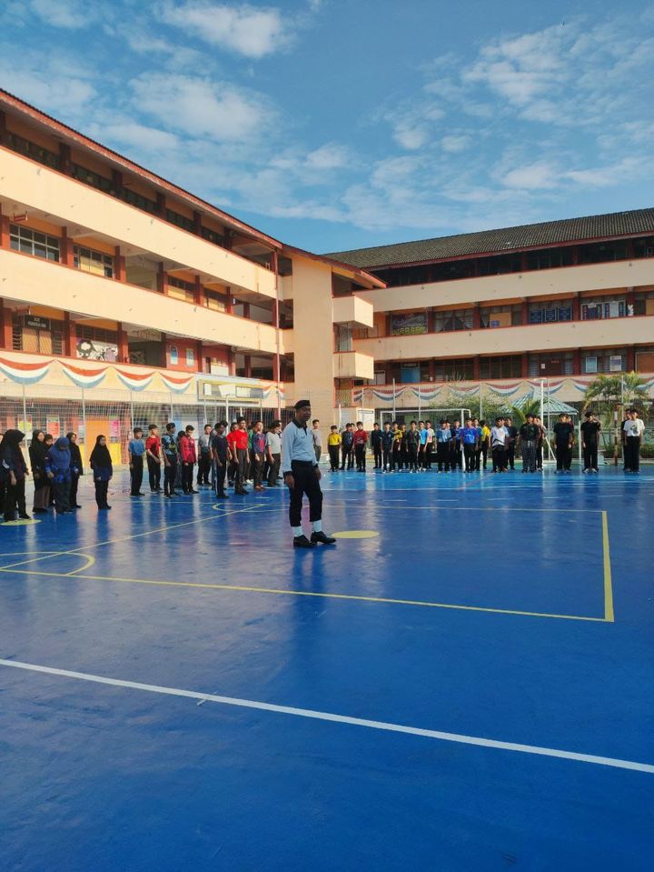 Suasana Perkhemahan Perdana Unit Beruniform (unicamp) Smk Pantai 