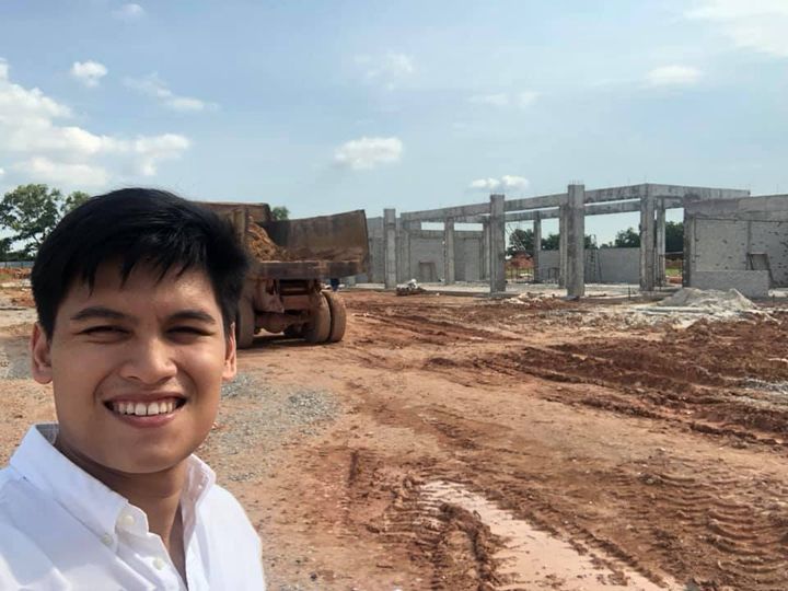 Malam Semalam Dapat Call Dari Kontraktor, Encik Aris....pelanggan 