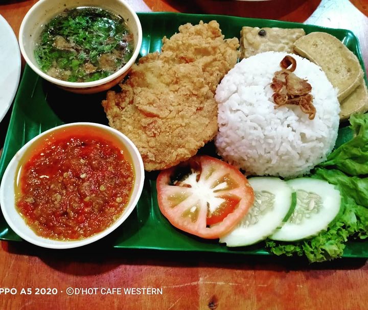 Nasi Ayam Penyet Sambal Legend Antara Menu Yang 