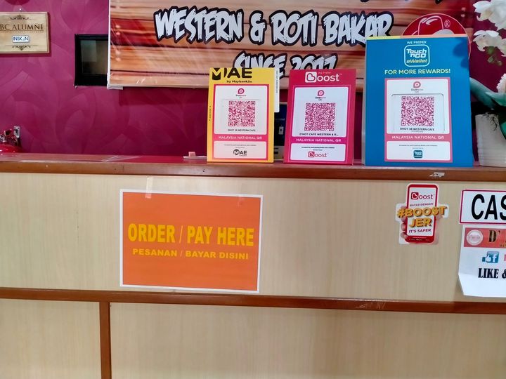 D\'hot Cafe Buka Untuk Dine In, Kena Mai 