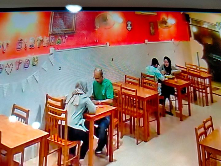 Hari Ni D\'hot Cafe Buka... Jom Jangan Lambat... 