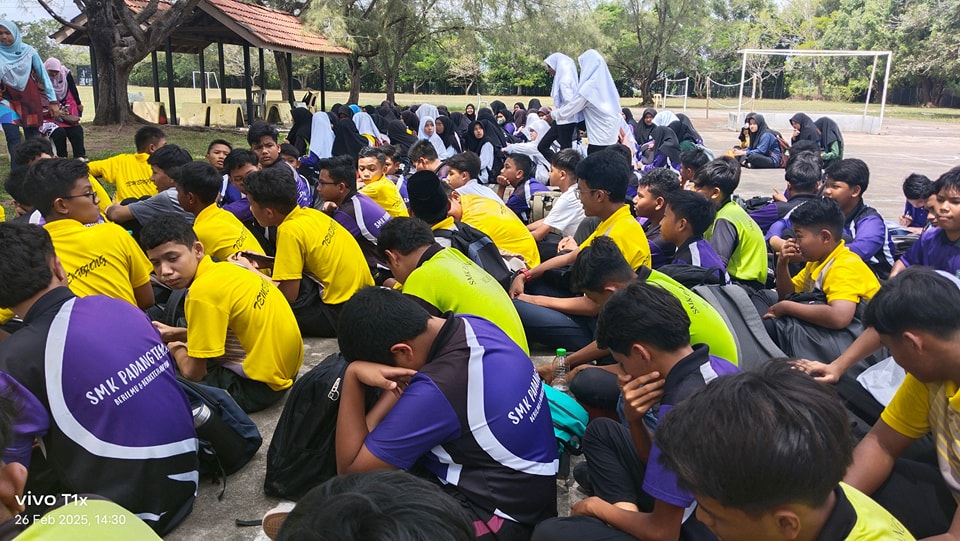 Perjumpaan Pertama Rumah Sukan Smk Padang Temu. Mesyuarat 