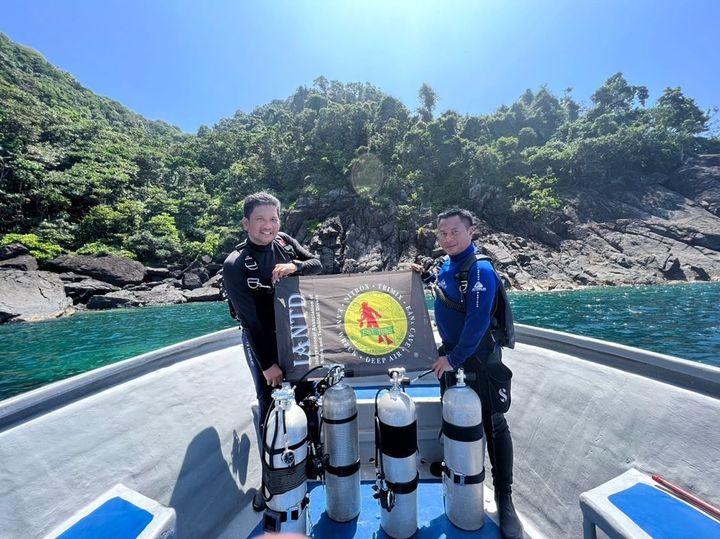 Congratulations To Newly Certified Iantd Sidemount Diver Salim 