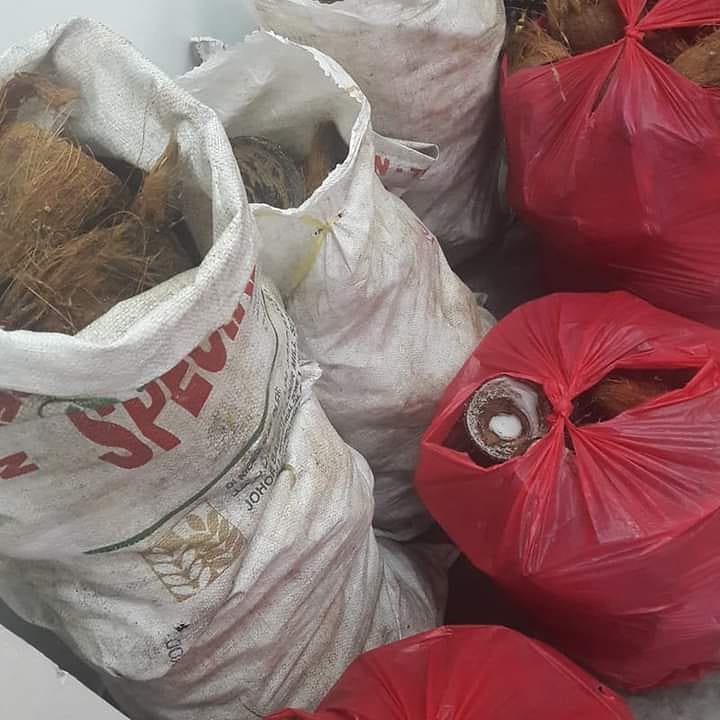 Siapa Berminat Dengan Hampas Sabut Dan Tempurung Boleh 