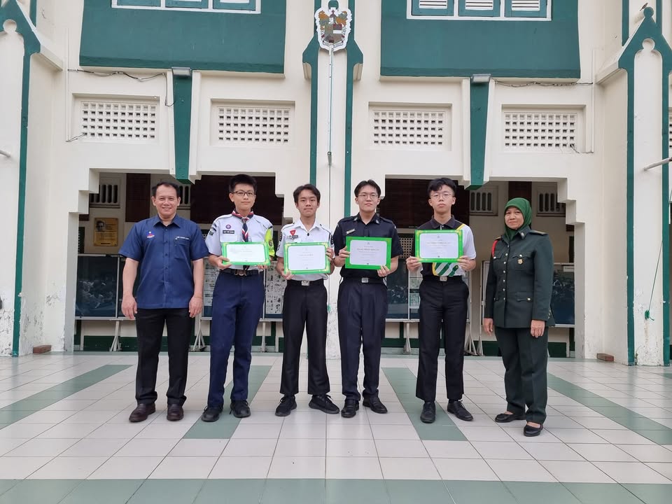 Two Form 5 And Two Form 4 Boys 