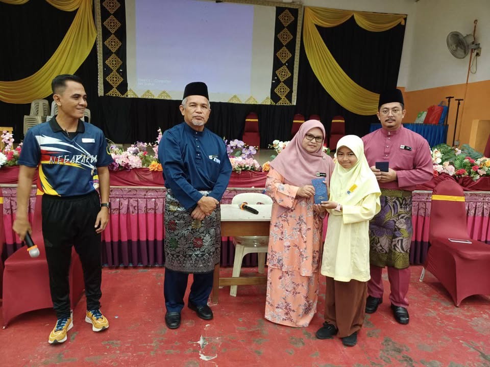 Sumbangan Anak-anak Yatim Sk Serkam Darat 