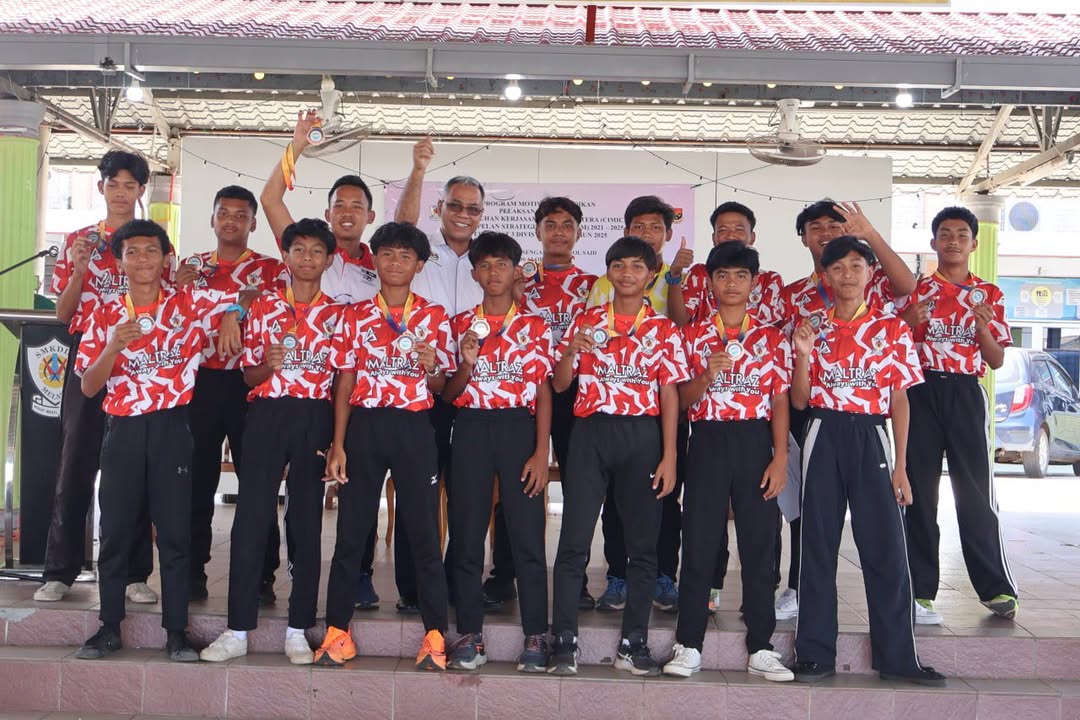 Tahniah Dan Syabas Diucapkan Kepada Team Bola Sepak Tahniah Dan Syabas Diucapkan Kepada Team Bola Sepak