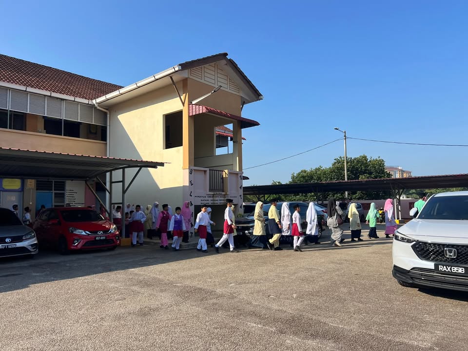 Latihan Kebakaran Dengan Kerjasama Pasukan Bomba Dan Penyelamat 