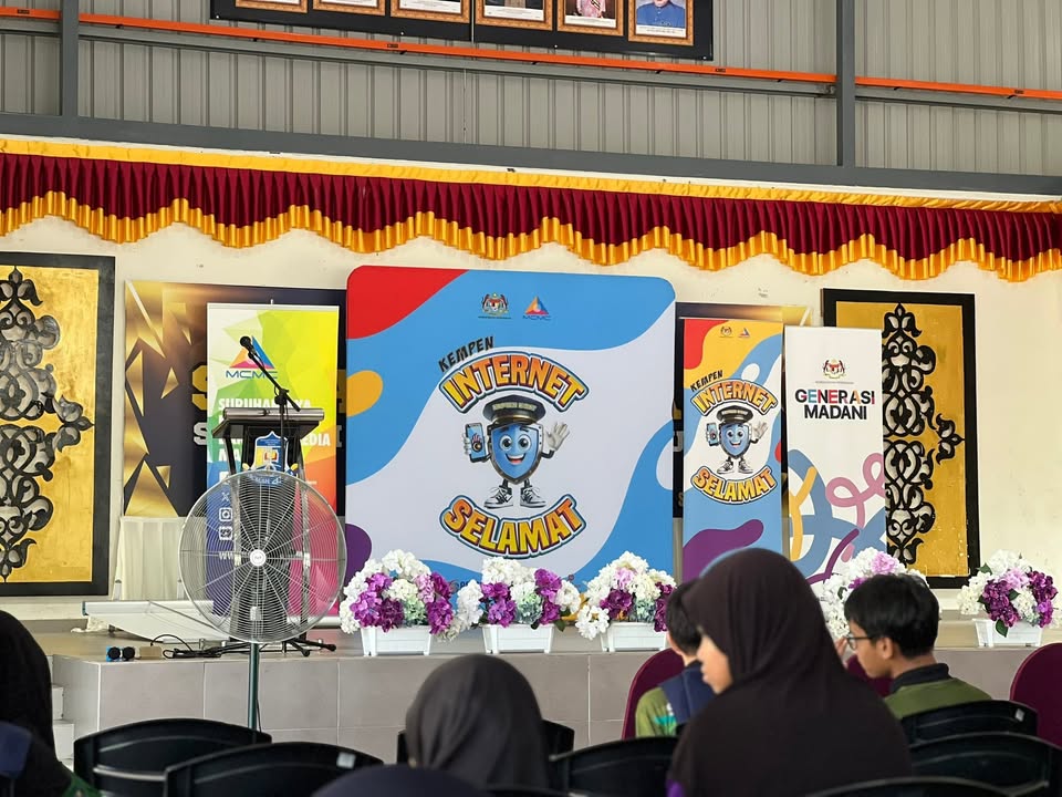 Program Kempen Internet Selamat Sekolah Rendah Melaka Tengah 