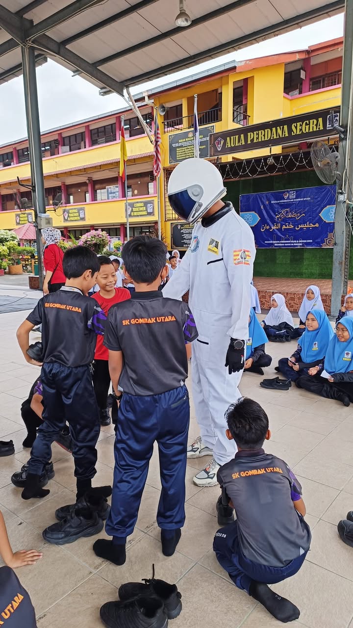 Penerokaan Angkasa Lepas..  