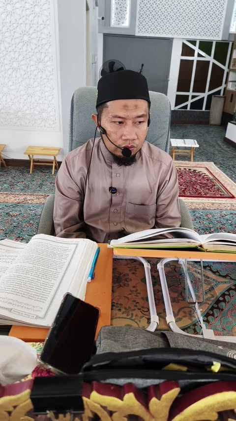 Surah Al Buruj  