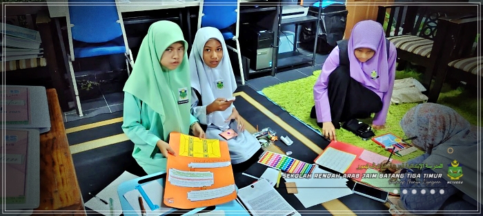 Aktiviti Menghasilkan Big Book Hadis 40 