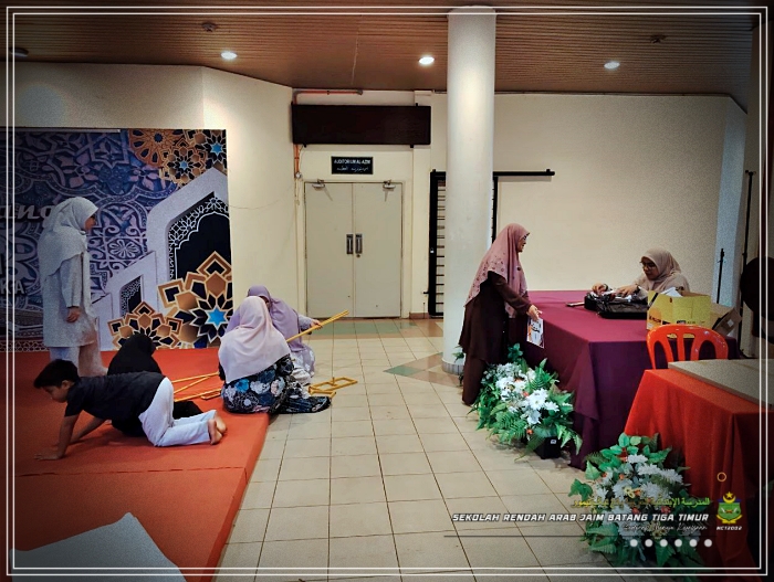 Persiapan Pameran Sekolah Showcase Karnival Penghayatan Hadis 40 