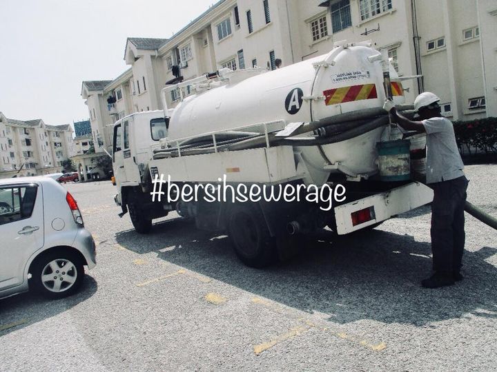 Desludging All Harden Grease By Using Tanker Desludging All Harden Grease By Using Tanker
