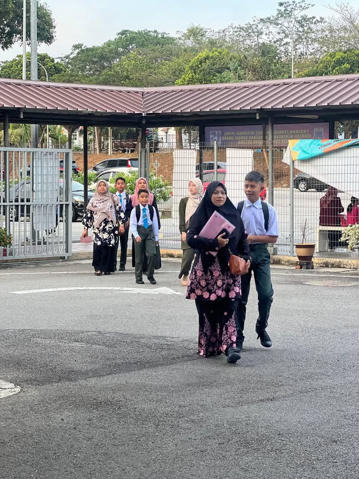 Sekitar Hari Pendaftaran Murid Tingkatan 1 Dan Ceramah 