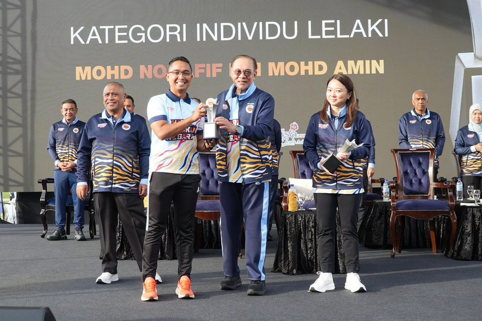 Tahniah Diucapkan Kepada Cikgu Mohd Norafif Atas Kejayaan 