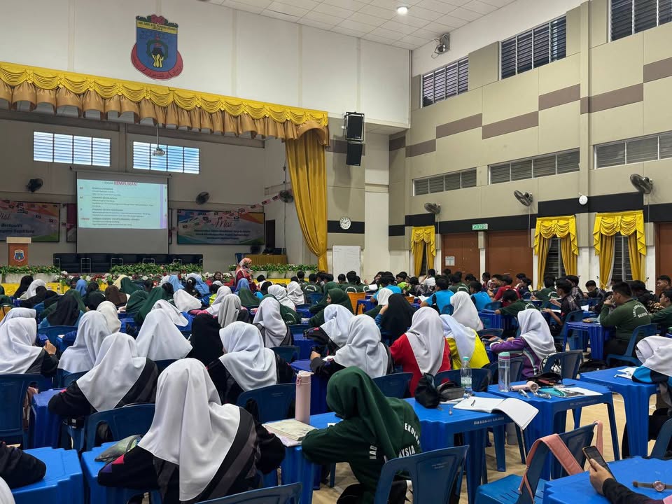 Taklimat Sejarah Uasa Tingkatan 3 