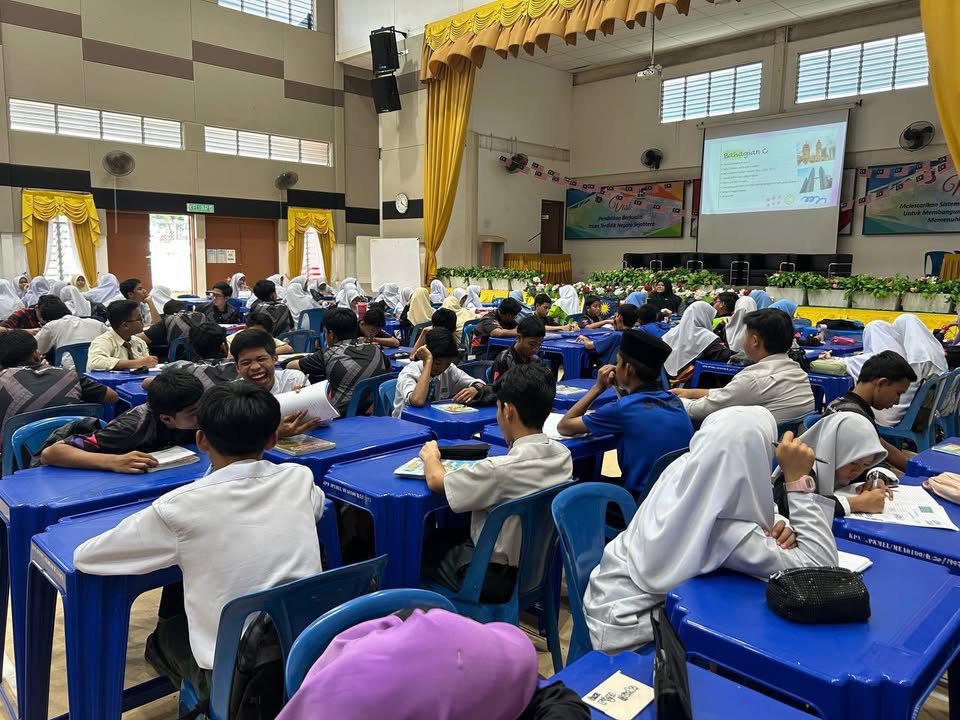 Bengkel Teknik Menjawab Soalan Kbat Sejarah Tingkatan 2 