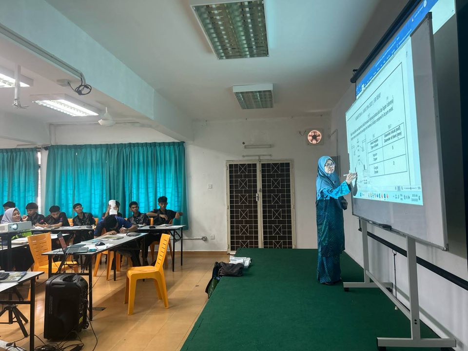 Bengkel Kps Sains Tingkatan 4 