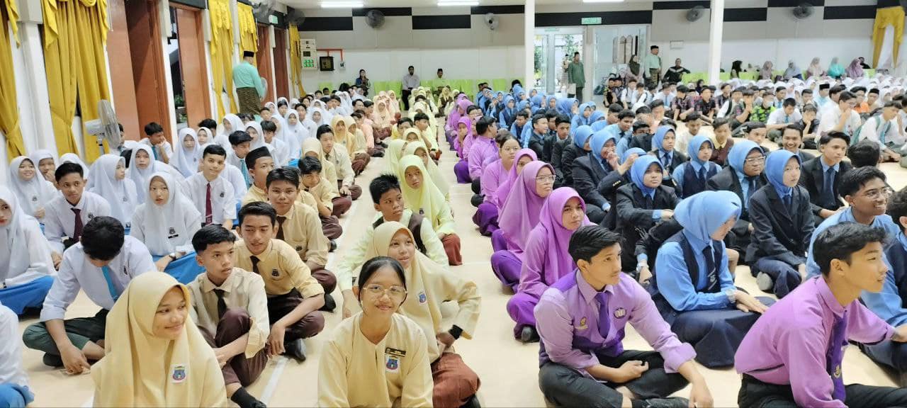 Majlis Penyampaian Watikah Perlantikan Pemimpin Murid 2024/2025 