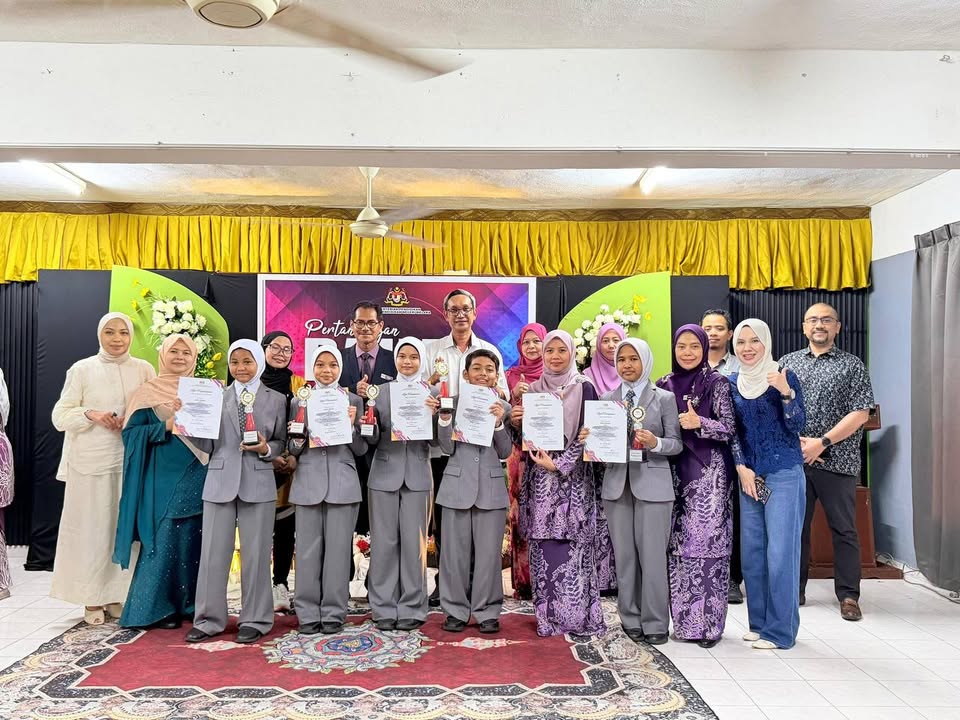 Pertandingan Bahas Bahasa Inggeris Sr Negeri Melaka 