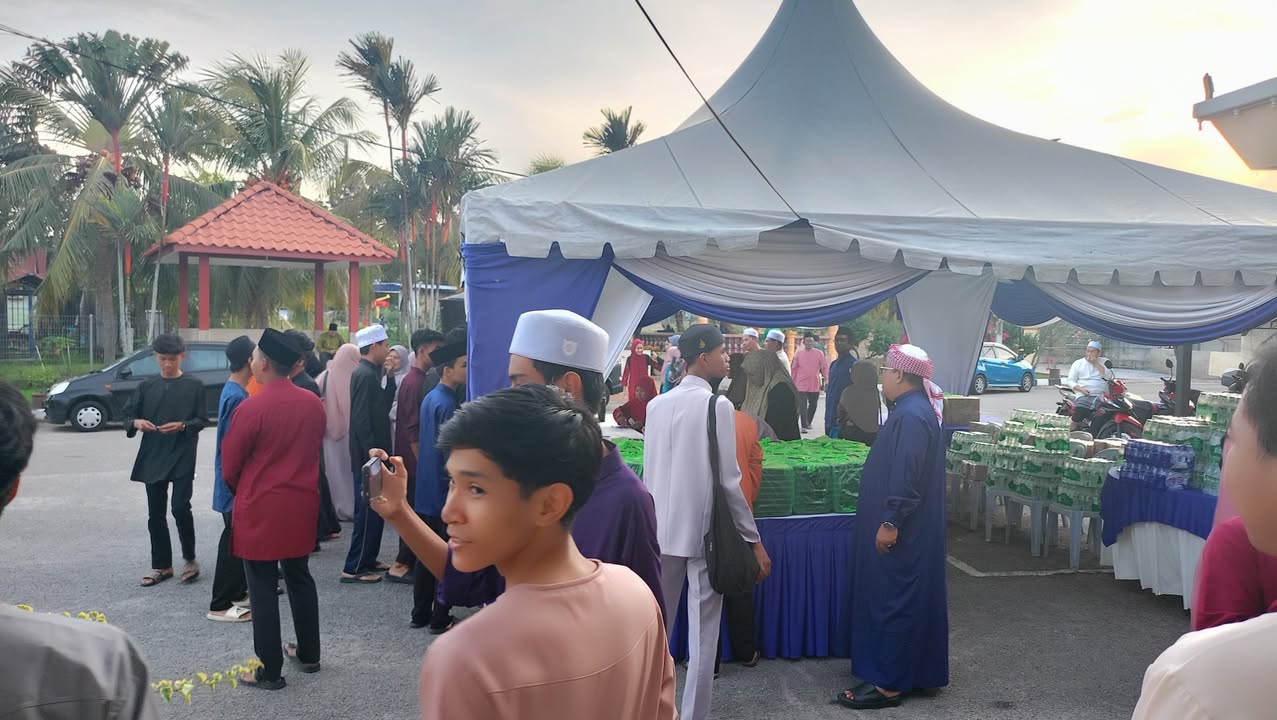 Bacaan Yassin / Solat Hajat Dan Ceramah Motivasi 