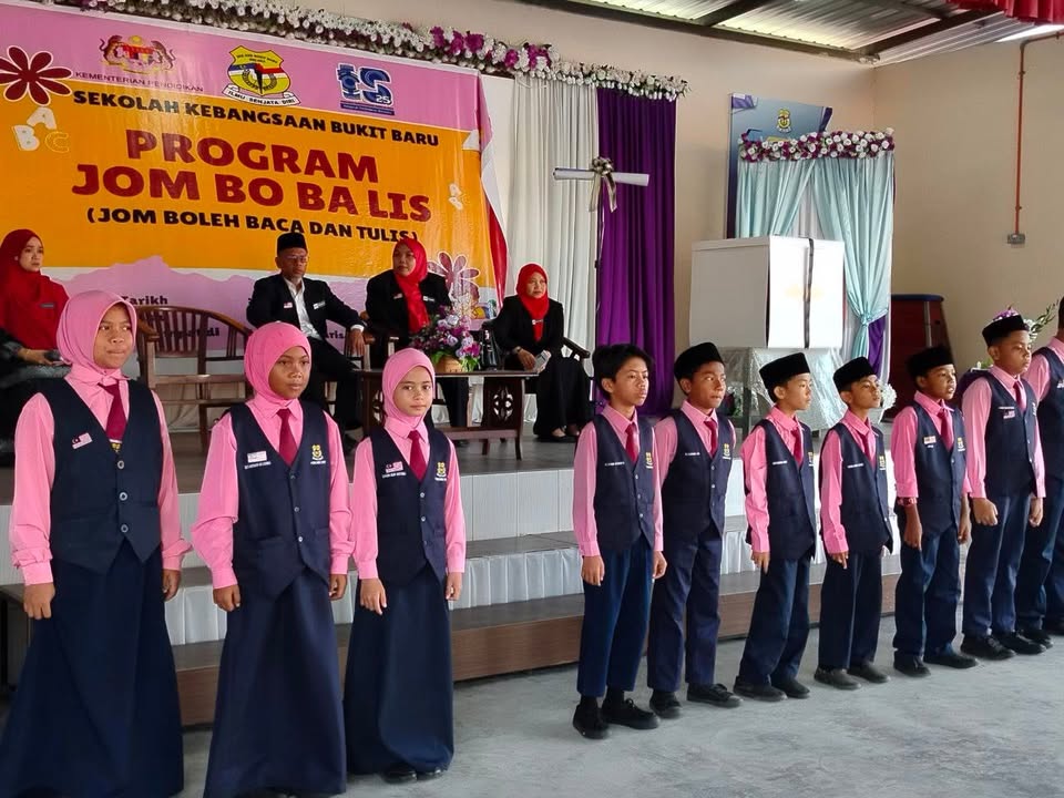 Kempen Sayangi Buku Teks 