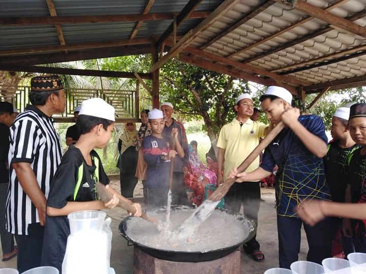 Anak2 Smi At Taqwa Bantu Masak 8 Kawah 