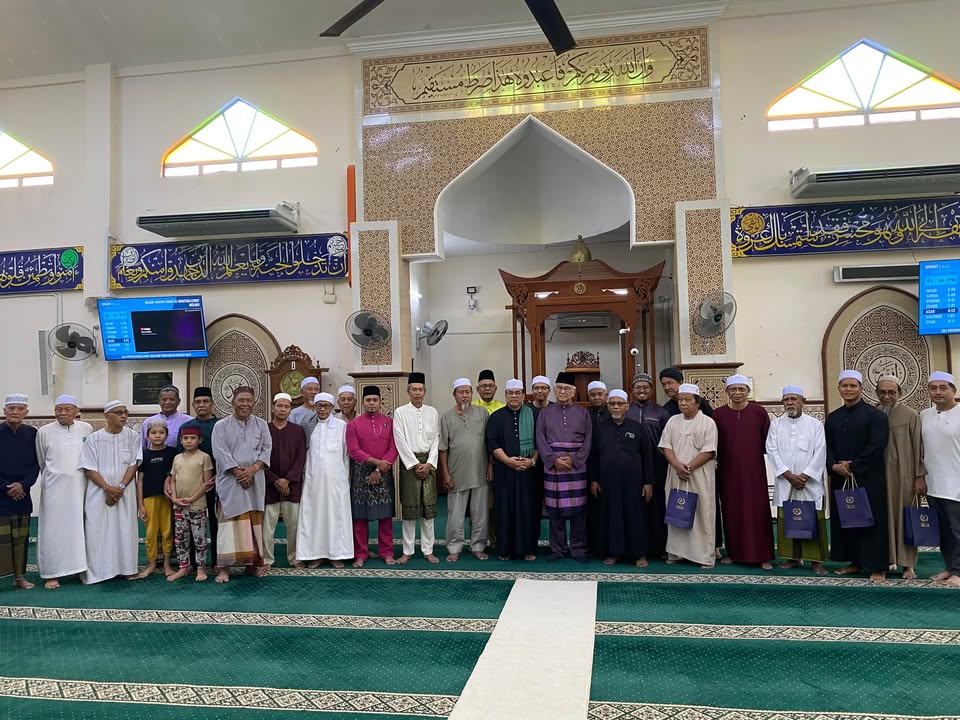 Kunjungan Tyt Yang Di-pertua Negeri Melaka Ke Masjid 
