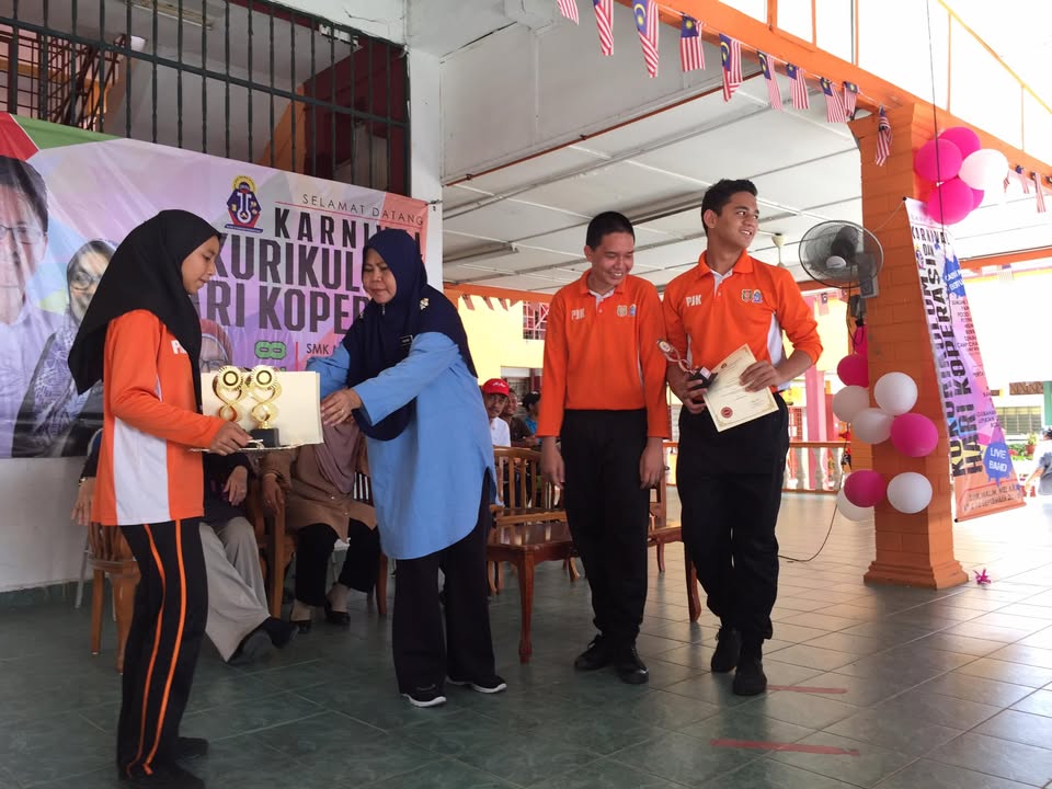 Penyampaian Hadiah Bagi Pertandingan-pertandingan Yang Telah Berlangsung Sepanjang 